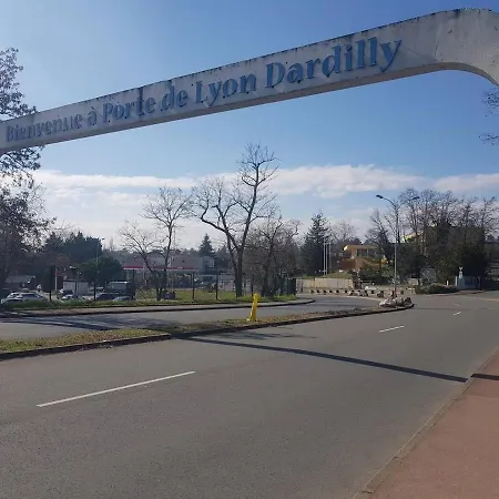 Le Nid Dardilly, Confort, Calme, Parking, Ideal Pro Διαμέρισμα *